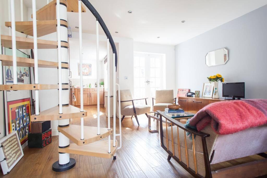 Naval Cottage In The Heart Of Royal Greenwich 런던 외부 사진