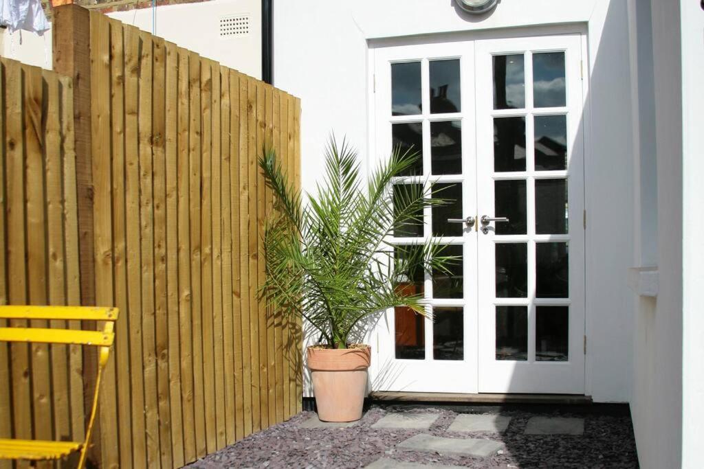 Naval Cottage In The Heart Of Royal Greenwich 런던 외부 사진